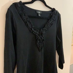 AgB size L black shirt